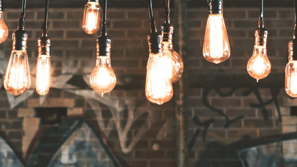 Luz fria ou luz quente, qual é melhor?